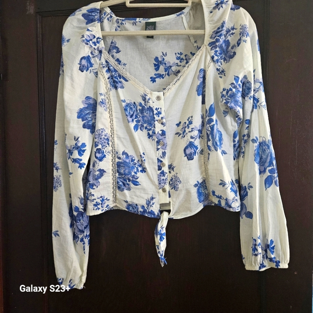 Wild Fable Top